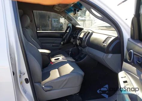 2014 Toyota Tacoma Base V6 from USA, damaged, VIN 3TMLU4EN0EM155780